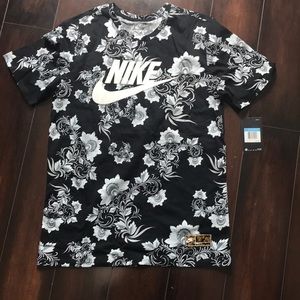 NEW Nike shirt